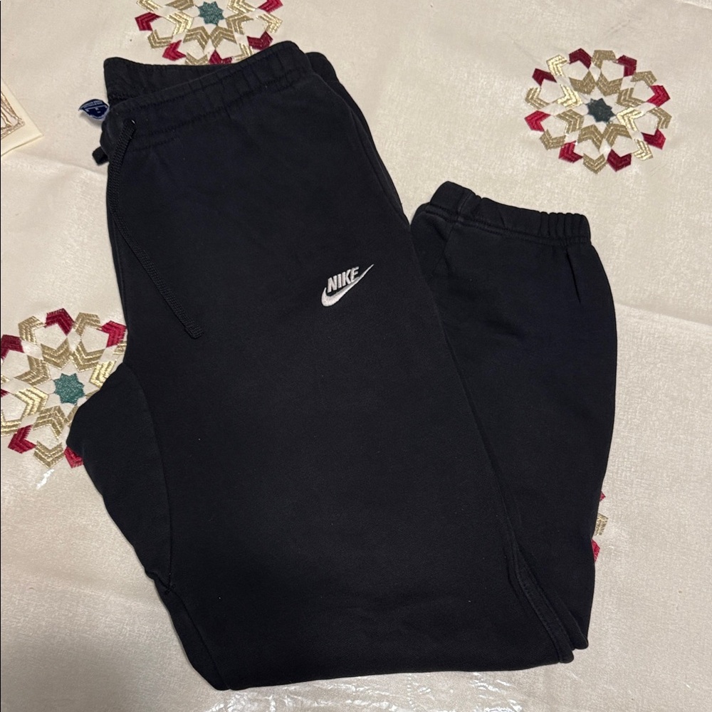 Nike Black Sweatpants. Used